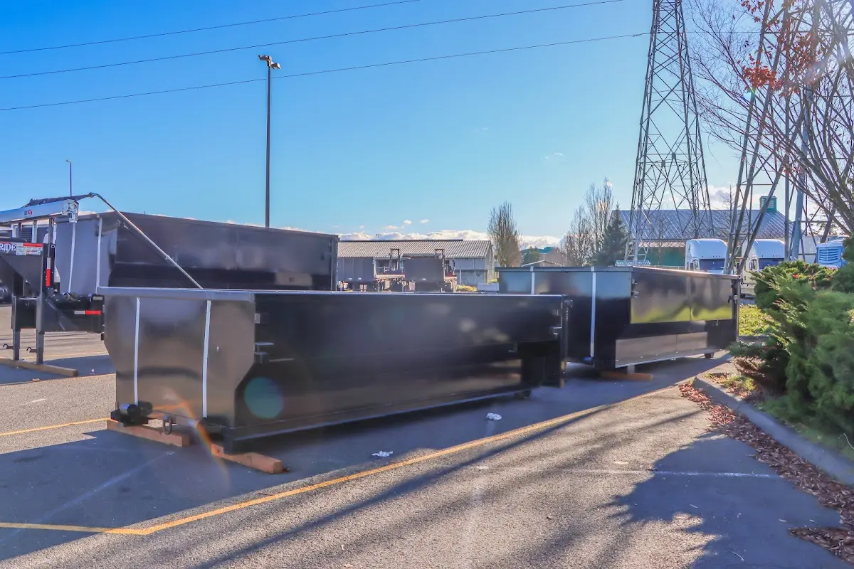 Professional dumpster rental and junk removal service in Amsterdam